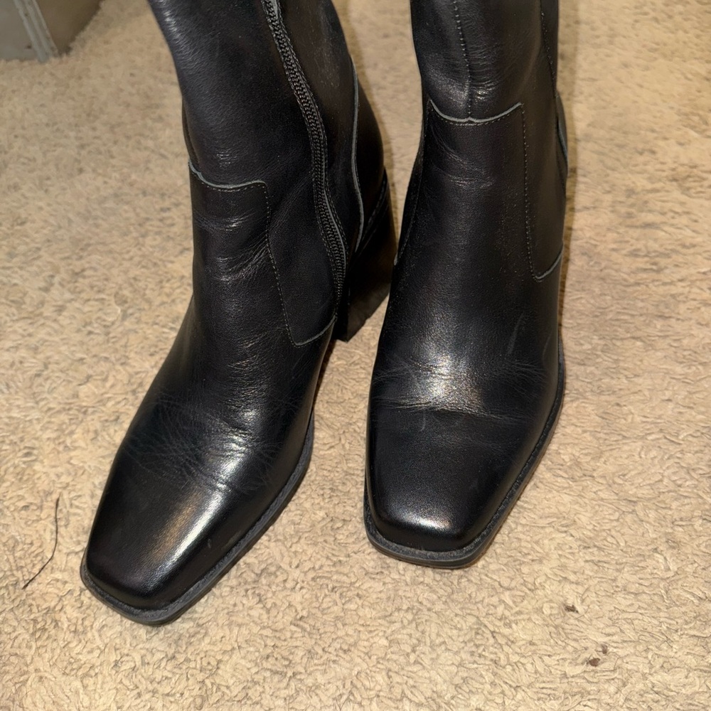 Vince Camuto Tall Black Leather Boot with Block Heel. - Picture 4 of 6
